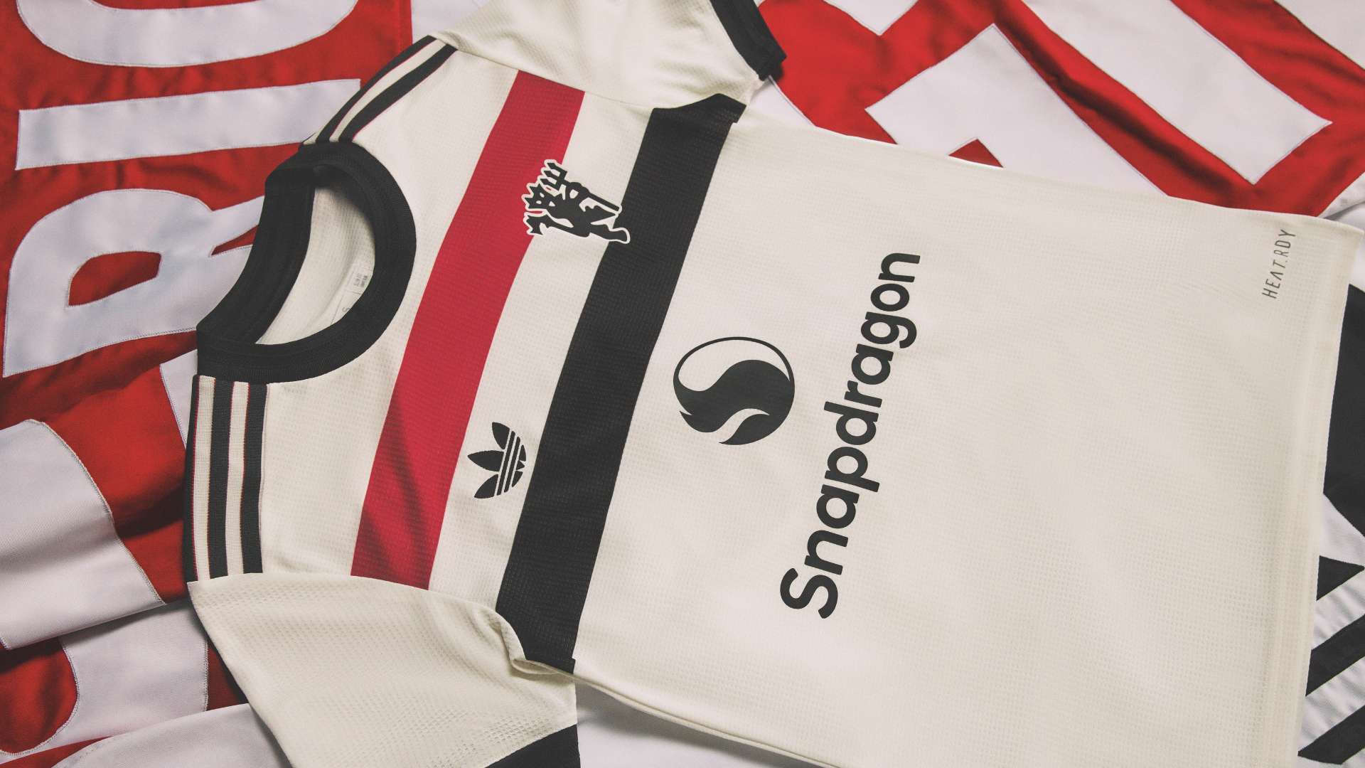 亞爾始終未 亞爾始終未